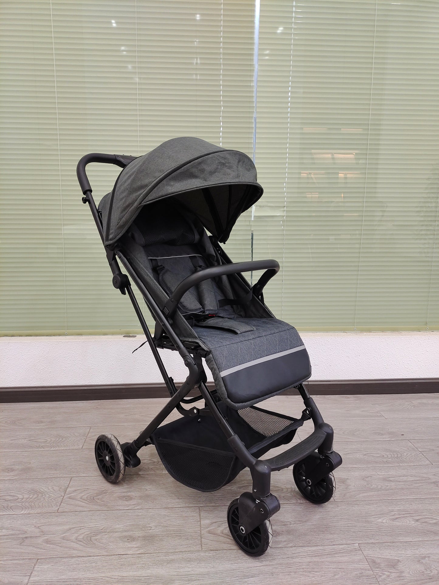 Baby Stroller,Yadala Compact Travel Stroller, One-Hand Folding Toddler Stroller with Adjustable Backrest, Cup Holder, Storage Basket and Canopy,Gray