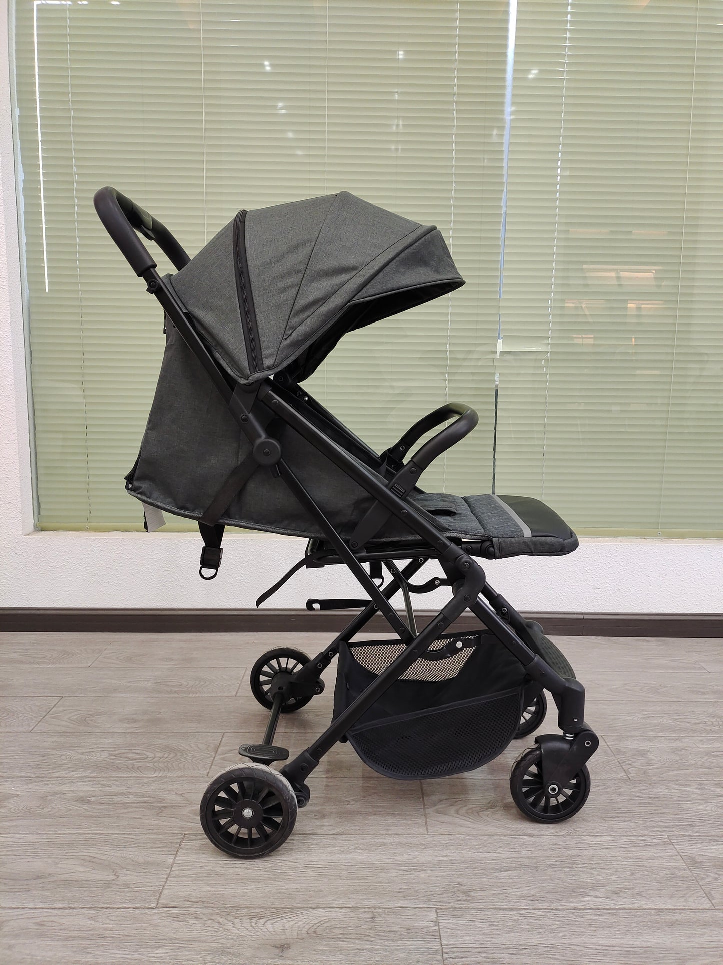 Baby Stroller,Yadala Compact Travel Stroller, One-Hand Folding Toddler Stroller with Adjustable Backrest, Cup Holder, Storage Basket and Canopy,Gray