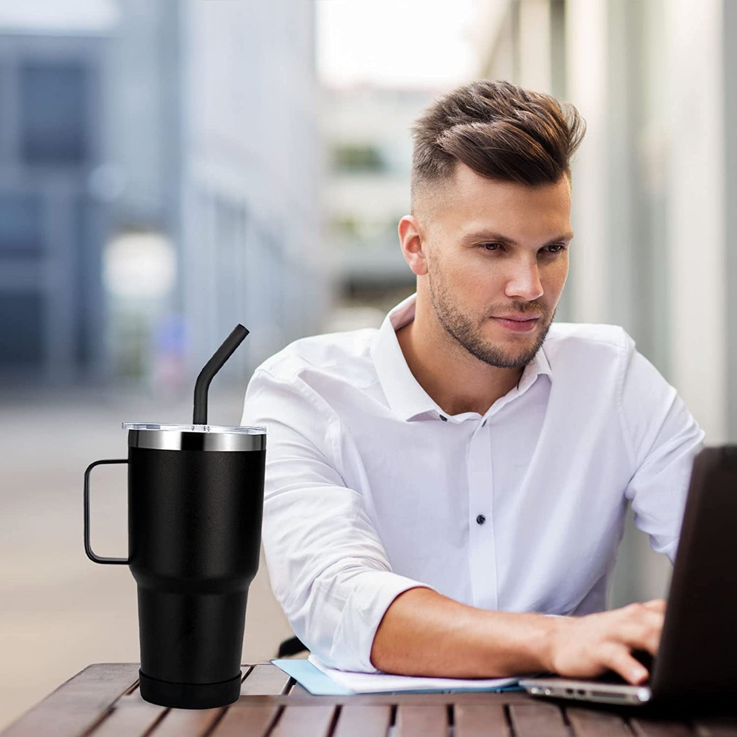 Large Travel Coffee Mug Tumbler with Clear Slide Lid & Handle, Reusable Vacuum Insulated Double Wall Stainless Steel Thermos, Fits in Cup Holder, 30oz (Black)