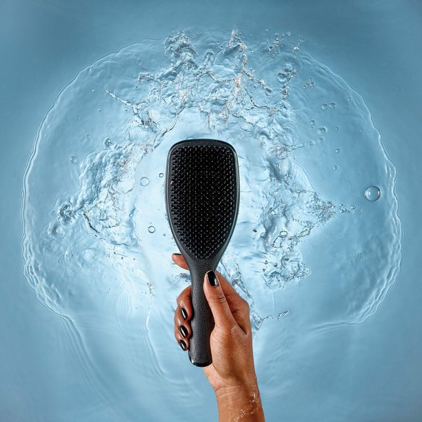 Tangle Teezer | The Ultimate Detangler Hairbrush for Wet & Dry Hair | for All Hair Types | Eliminates Knots & Reduces Breakage,Black